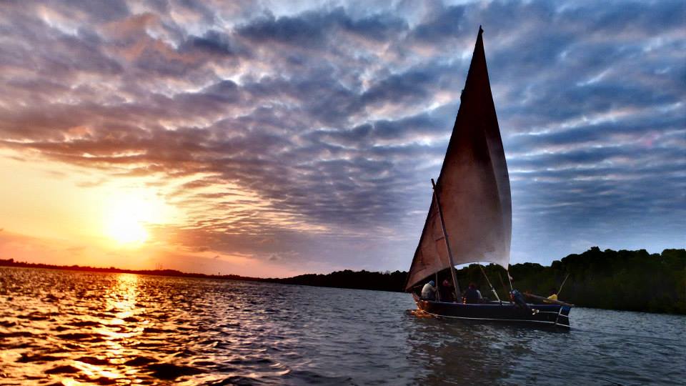 Dhow Boat Trip - Lamu, Kenya - Londoner In Sydney how to travel Africa