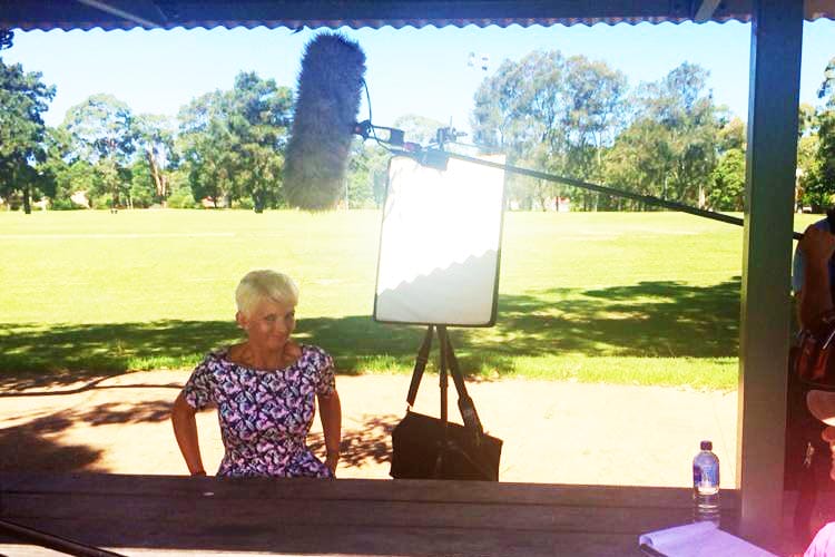 WHAT-I-WORE-ON-HOUSE-HUNTERS-INTERNATIONAL copy