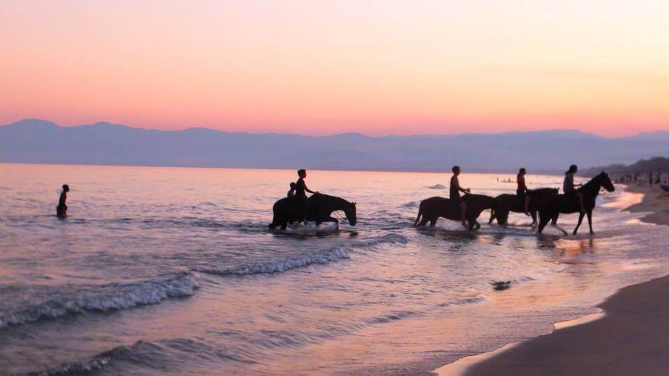 horse riding kande beach