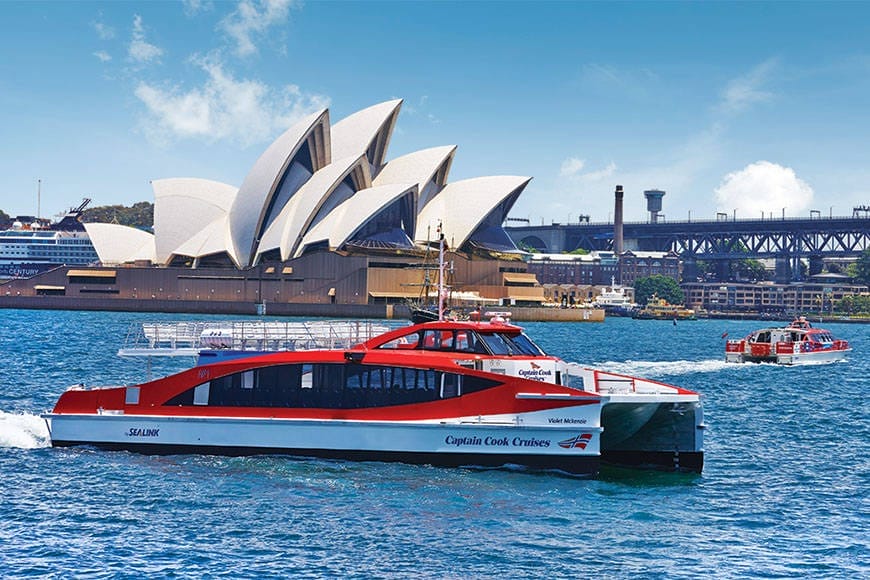 hop on hop off - Londoner In Sydney hop on hop off