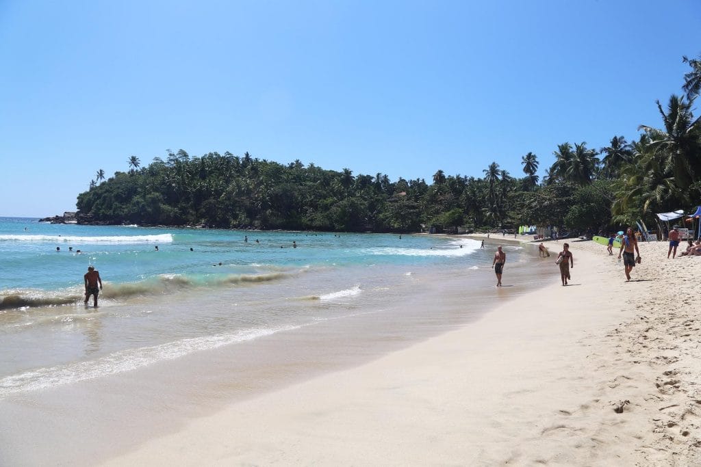 hiriketiya-beach-sri-lanka
