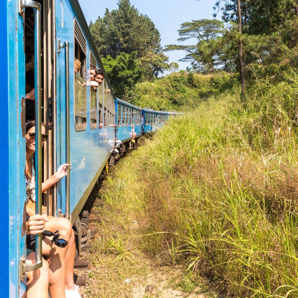 train-to-nuwara-eliya - Londoner In Sydney train-to-nuwara-eliya