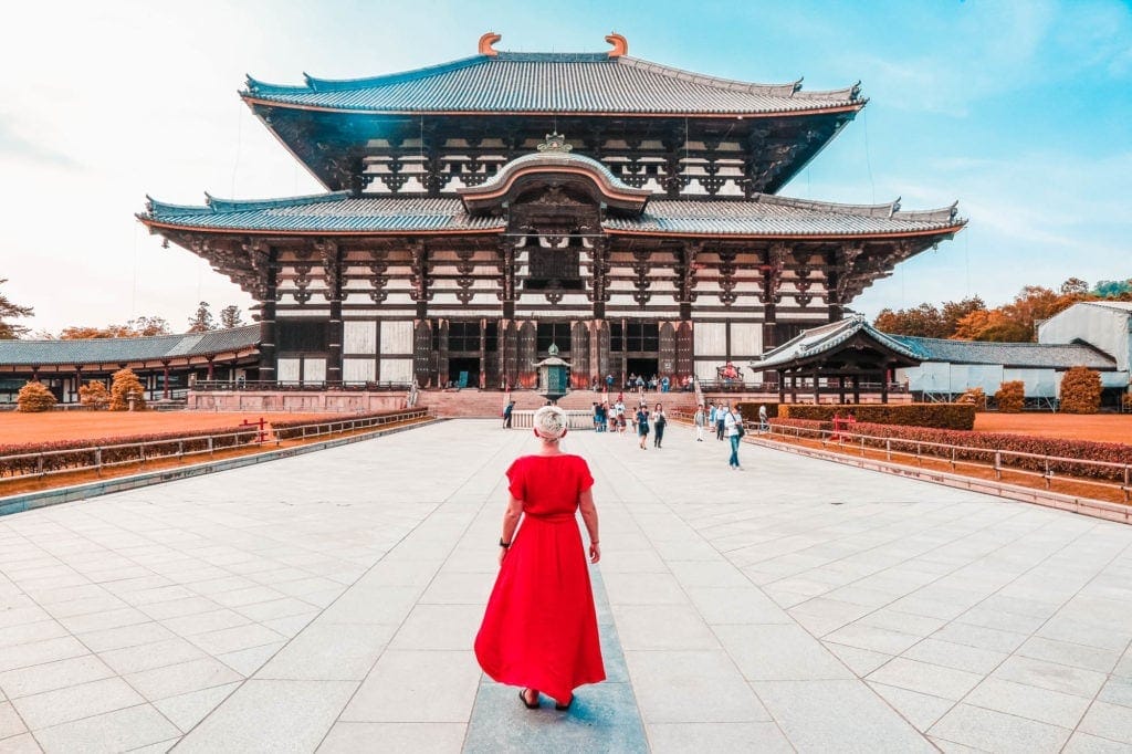 todai-ji-wooden-temple-japan
