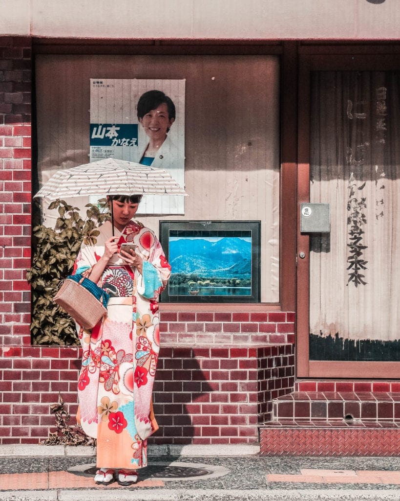 kyoto-women-in-kimono