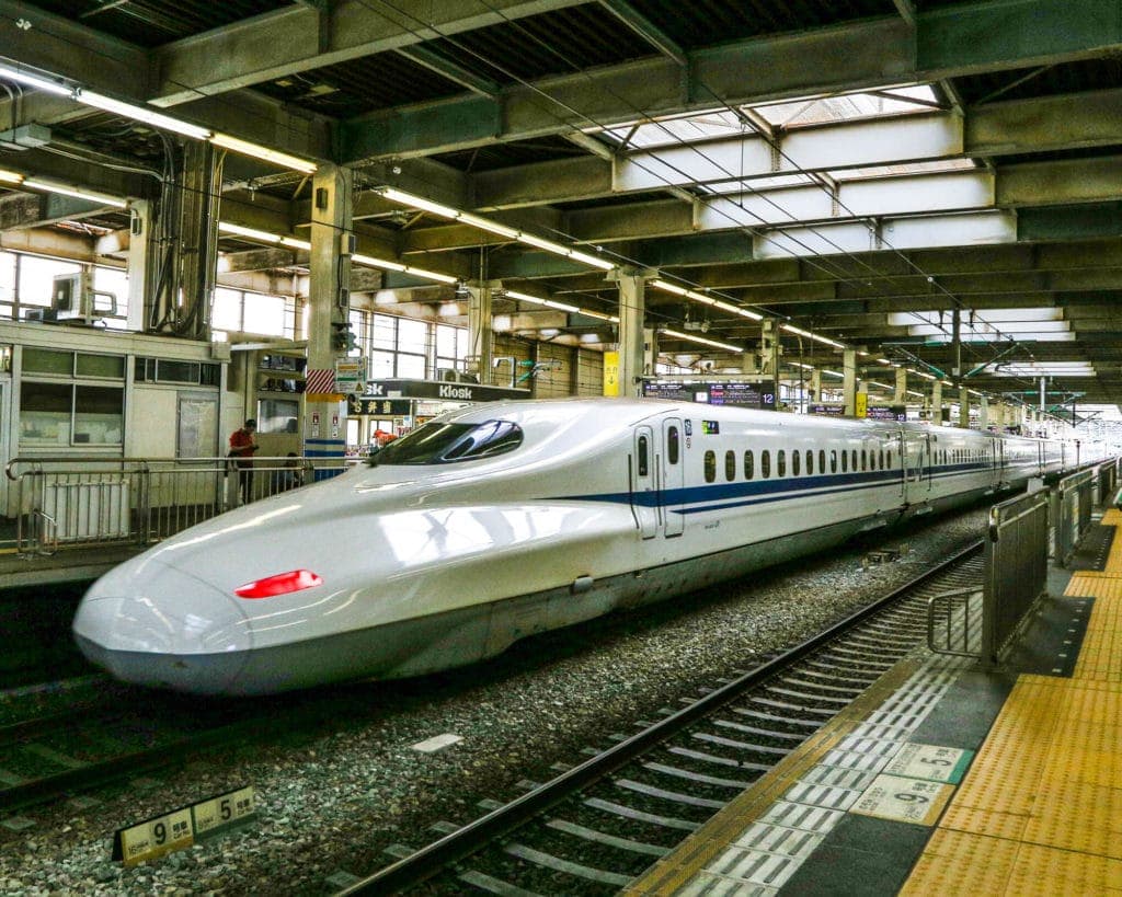 japan-bullet-train-jr-pass