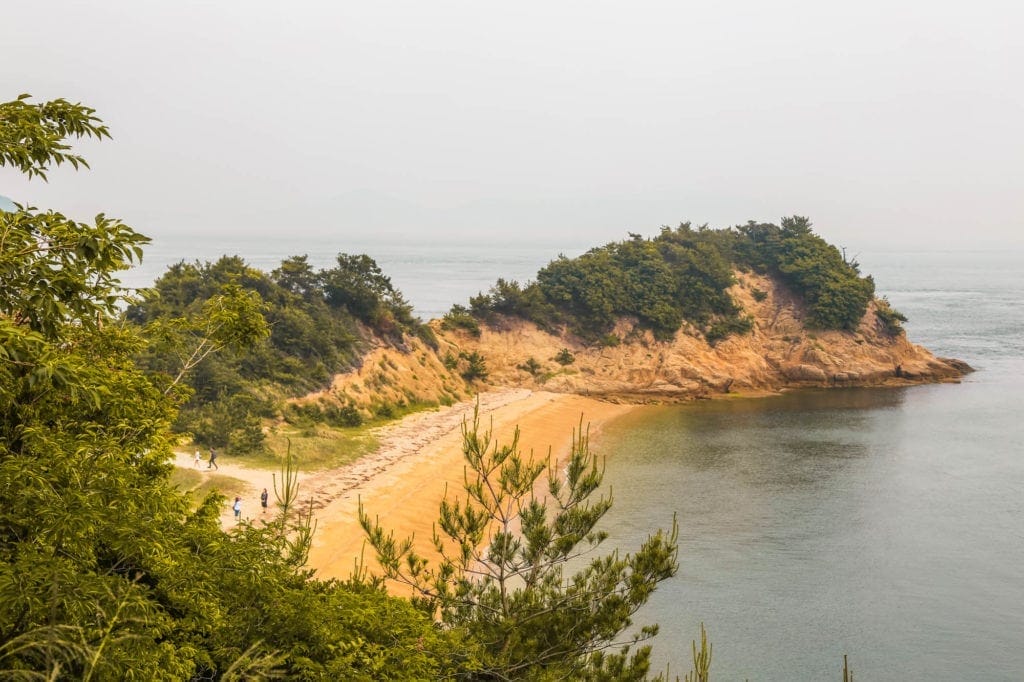 naoshima-island-beach-japan