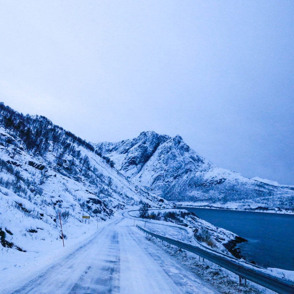 tromso-fjord-bus-tour