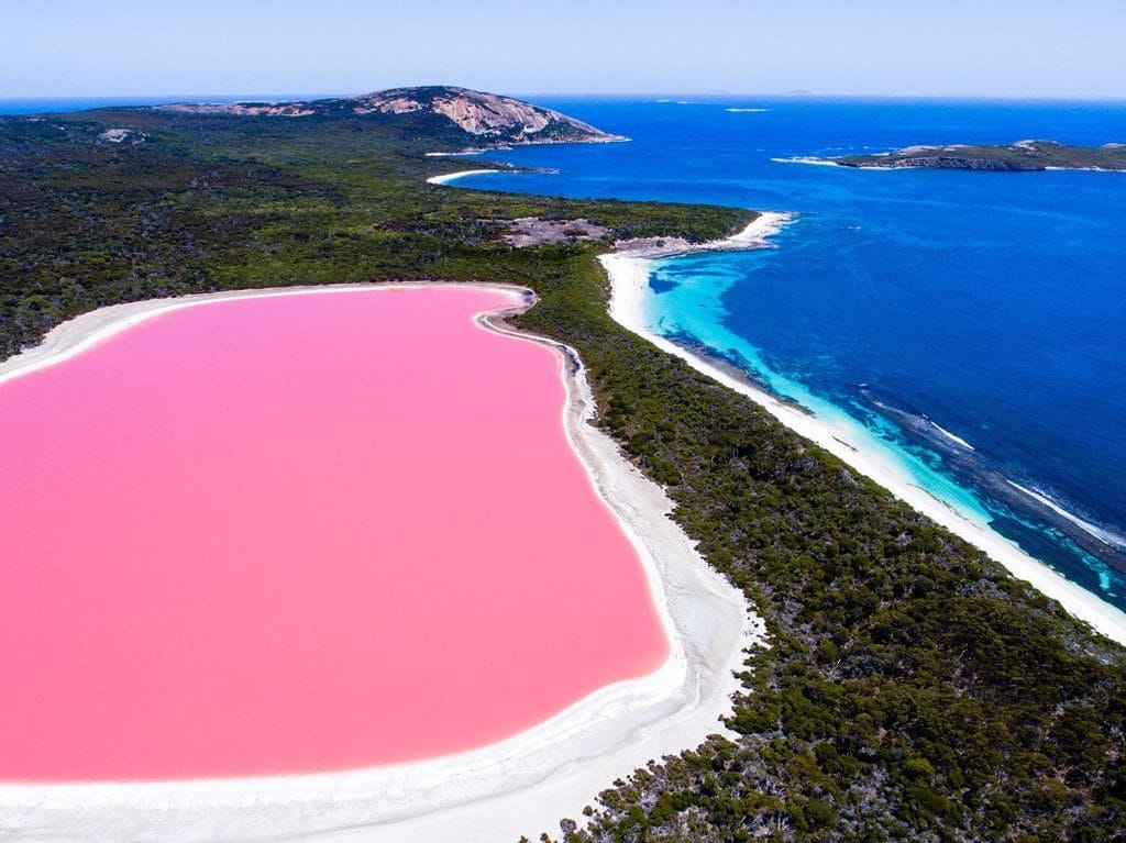 lake-hillier-western-australia