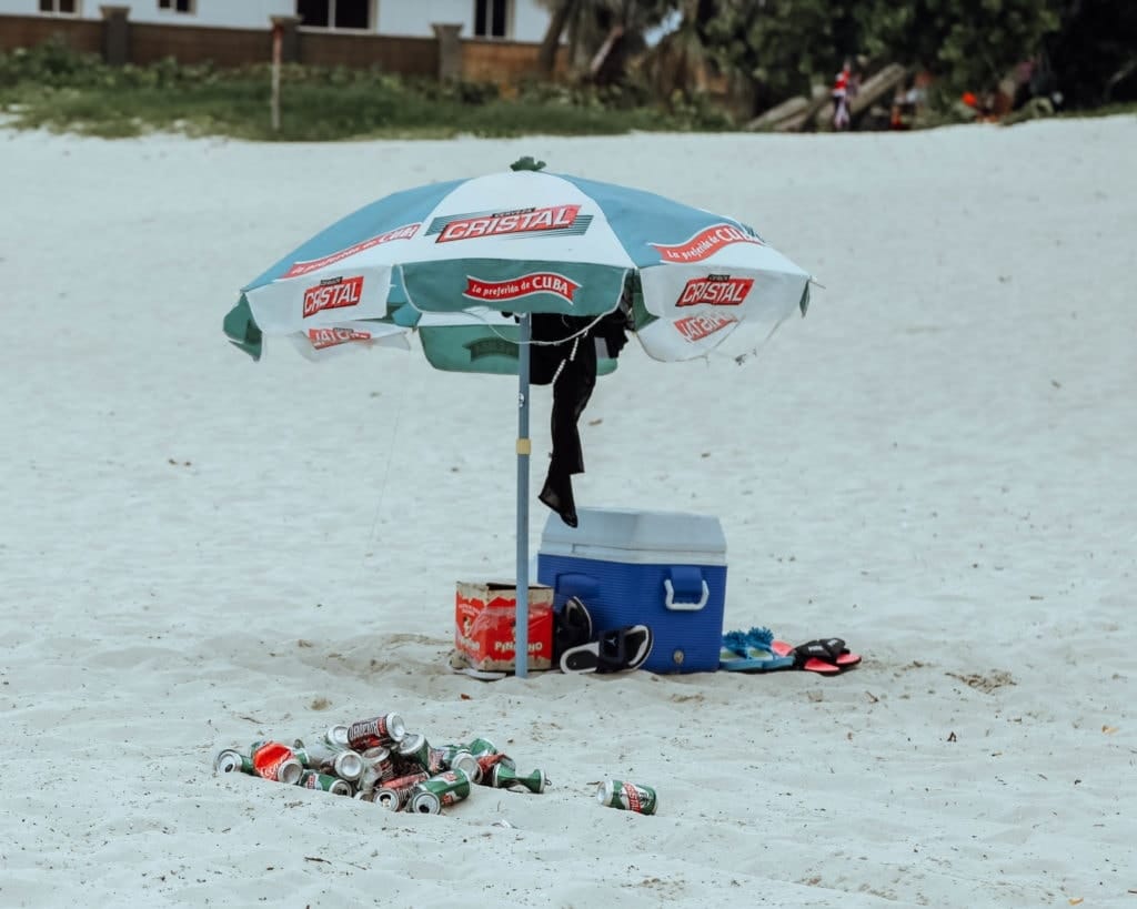 alcohol-on-veradero-beach - Londoner In Sydney alcohol-on-veradero-beach