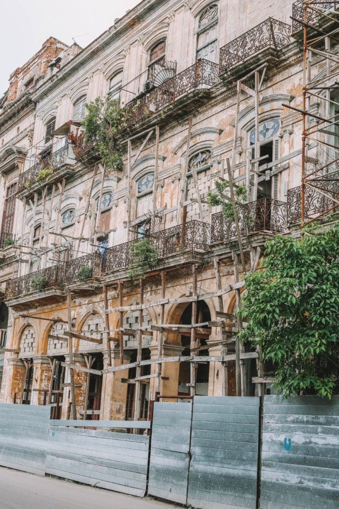 buildings-in-havana