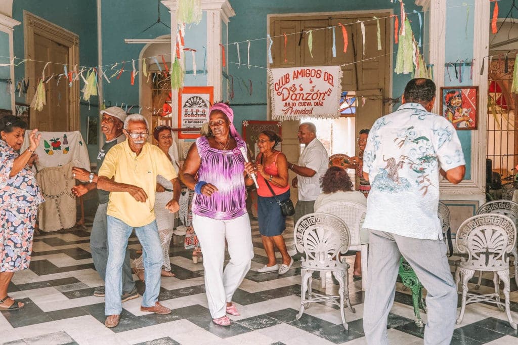 old-people-in-cuba