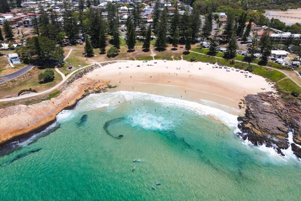 Horseshoe-beach-south-west-rocks