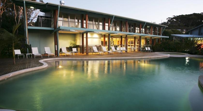 mobys-beach-side-retreat-boomerang-beach-nsw - Londoner In Sydney