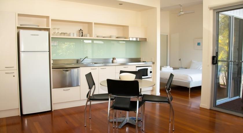 mobys-beach-side-retreat-boomerang-beach-nsw-1 - Londoner In Sydney