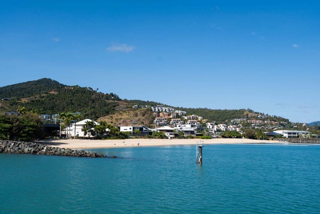 boathaven-beach-airlie-beach - Londoner In Sydney boathaven-beach-airlie-beach
