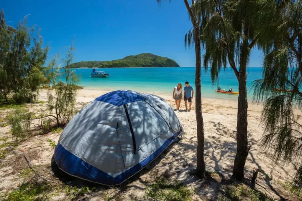 camping-whitehaven-beach