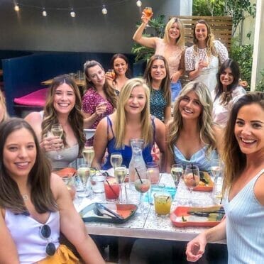 Untied-bottomless-brunch-in-sydney