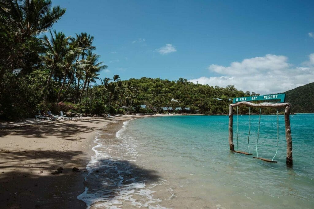 palm-bay-resort-swings