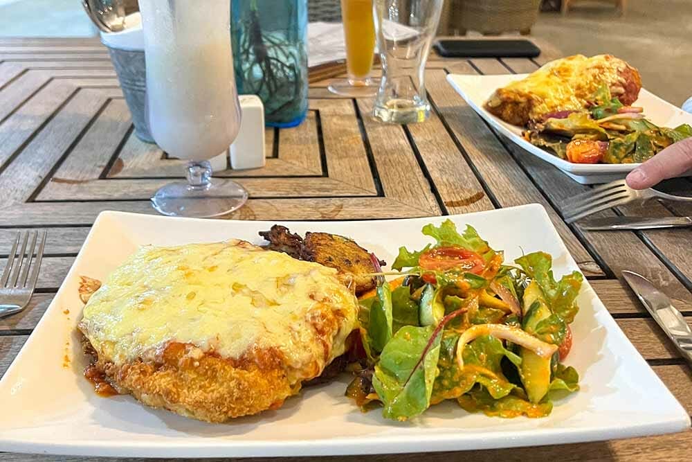 palm-bay-resort-chicken-parmie - Londoner In Sydney palm-bay-resort-chicken-parmie