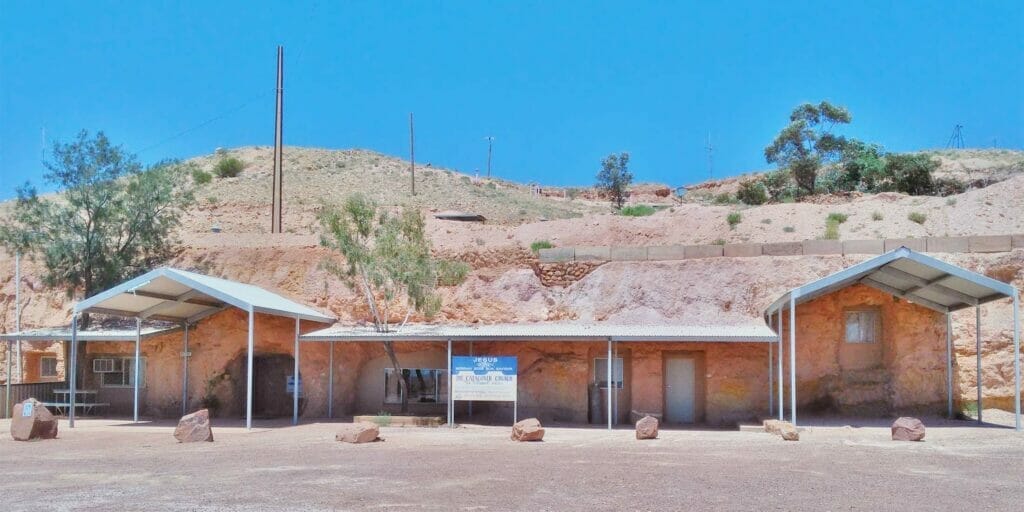 bg-catacomb-church-coober-pedy - Londoner In Sydney bg-catacomb-church-coober-pedy
