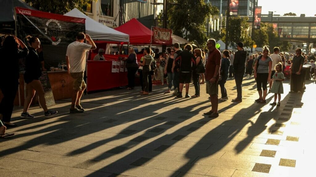 eat-street-wollongong - Londoner In Sydney eat-street-wollongong