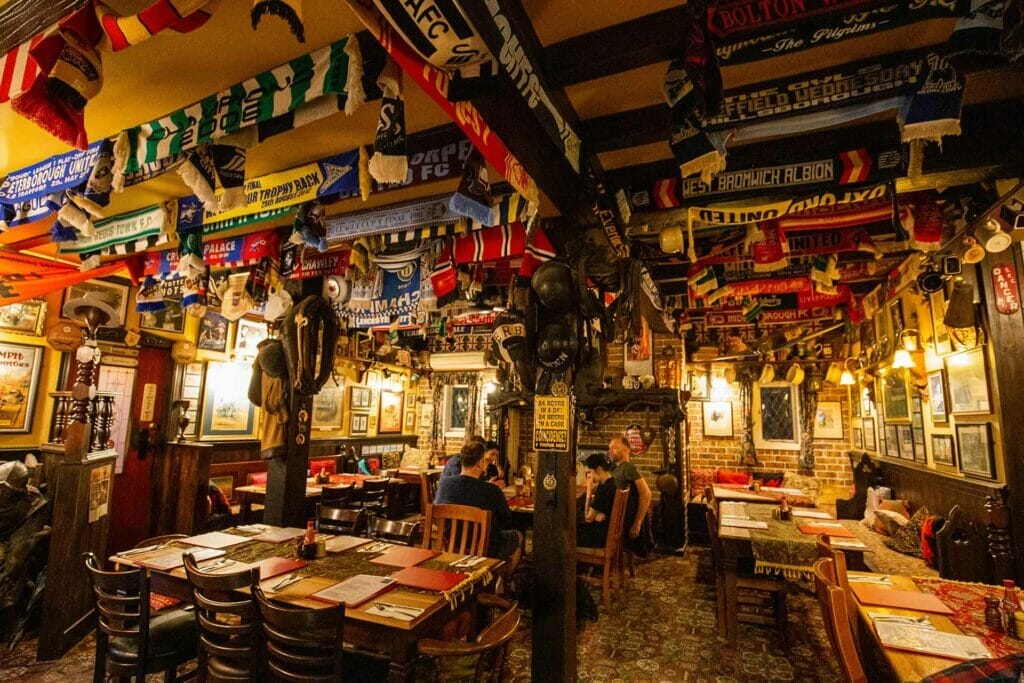 fox-and-hounds-english-pub-tamborine-mountain