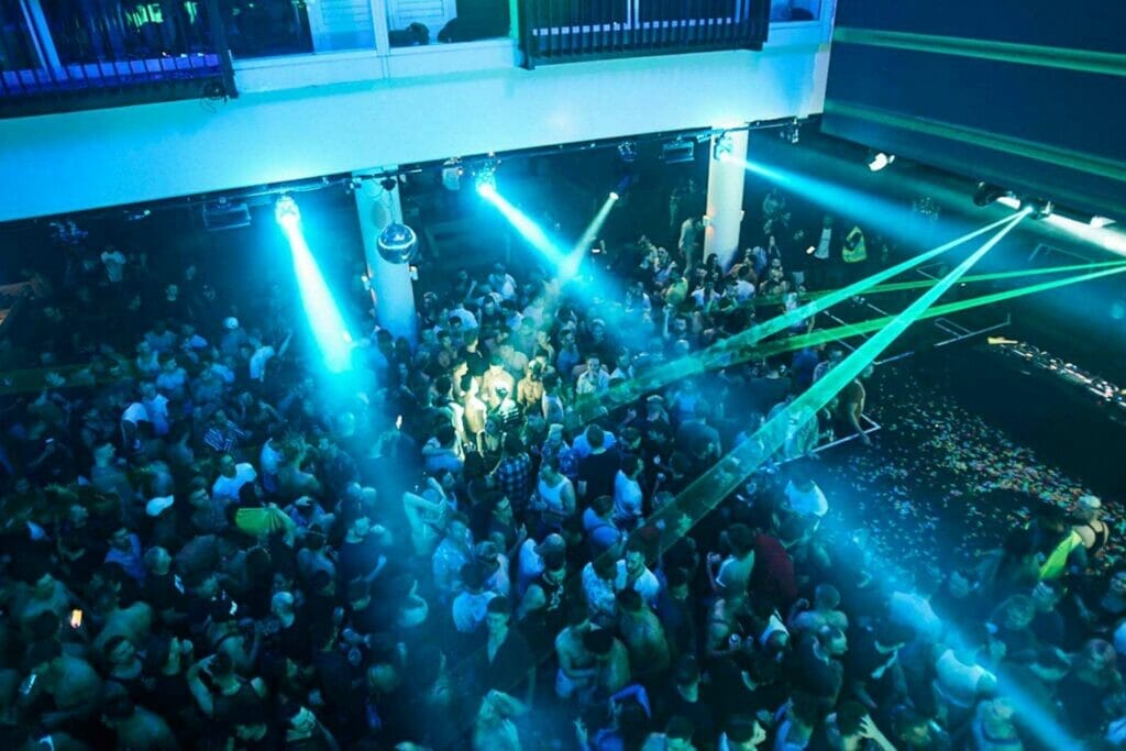 Ivy-Weekender-poof-doof-best-gay-bars-in-sydney