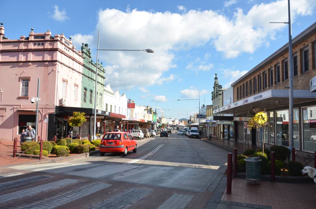 lithgow-main-street - Londoner In Sydney lithgow-main-street