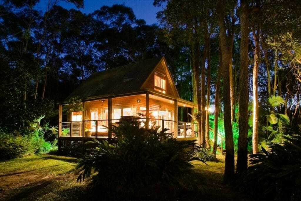 buddhas-bungalow-byron-bay-romantic-getaways-from-sydney