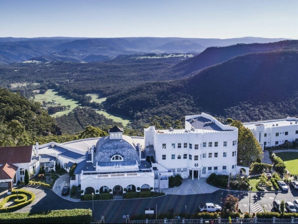 the-hydro-majestic-hotel-blue-mountains