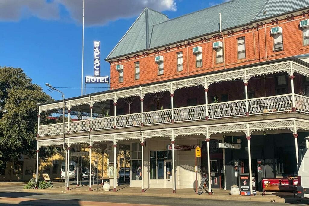 the-palace-hotel-broken-hill