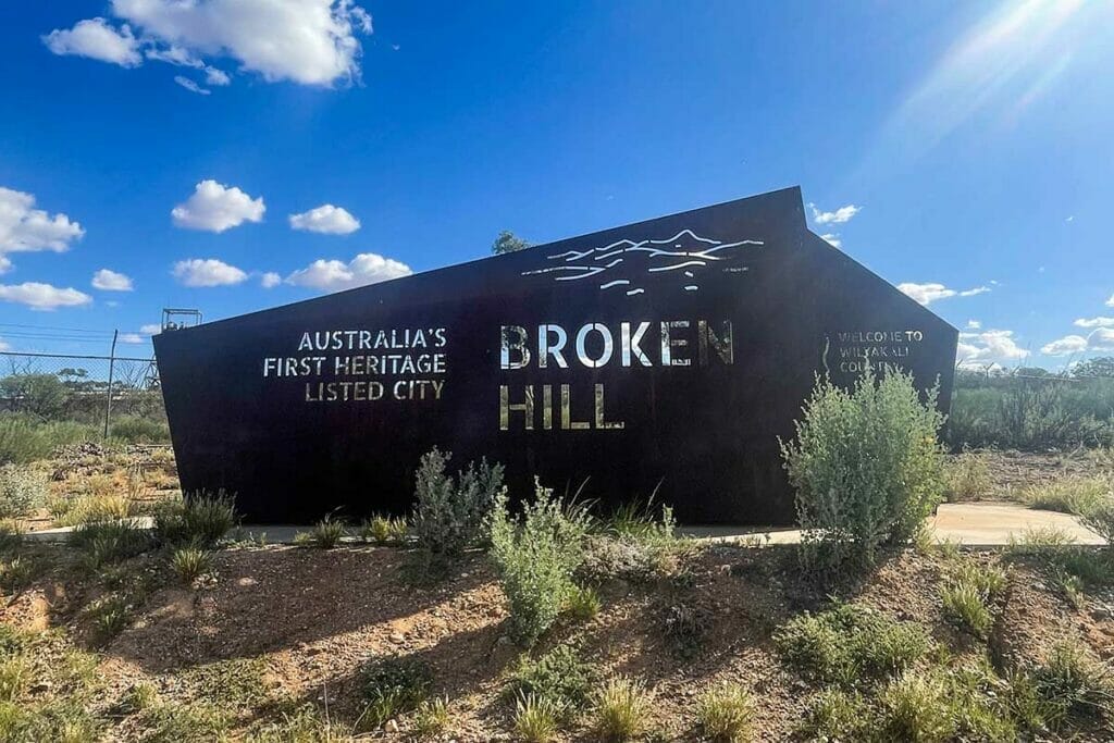 broken-hill-sign - Londoner In Sydney broken-hill-sign