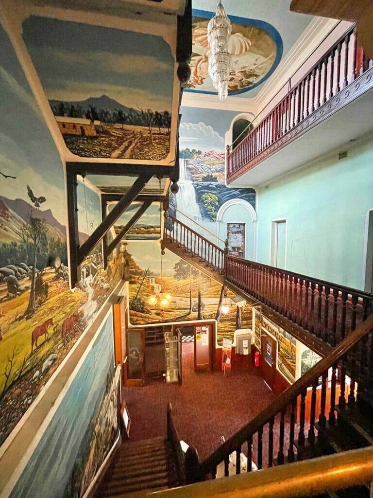 the-palace-hotel-broken-hill - Londoner In Sydney the-palace-hotel-broken-hill