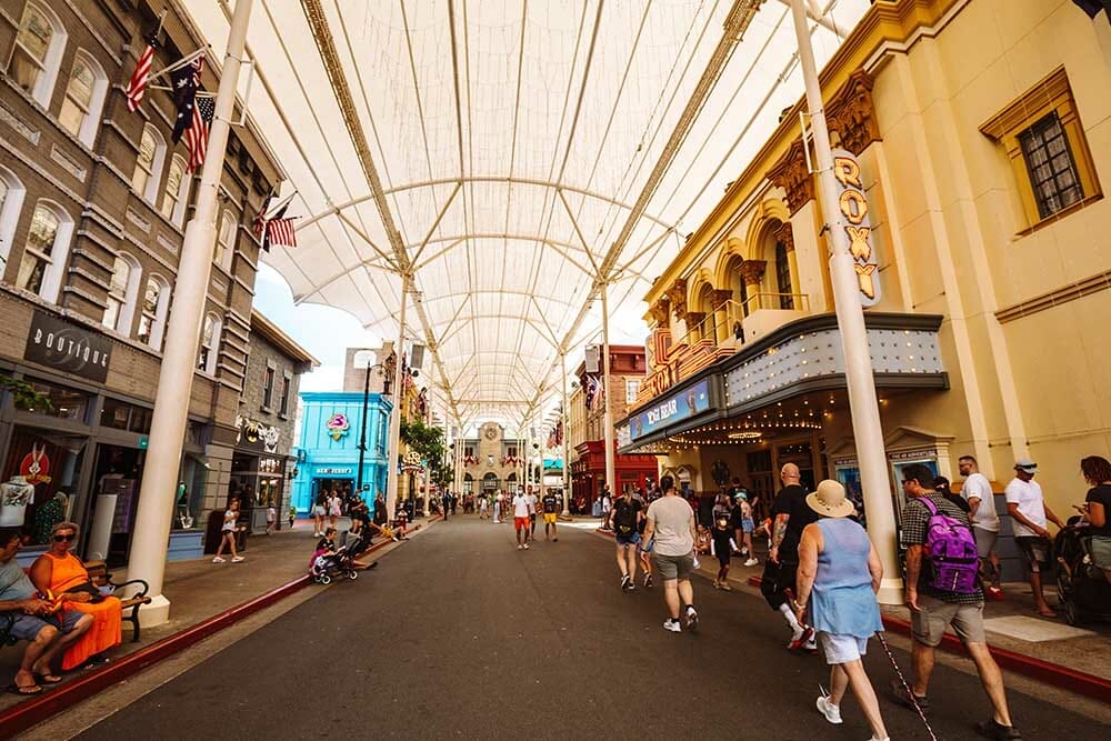 warner-bros-movie-world-gold-coast - Londoner In Sydney
