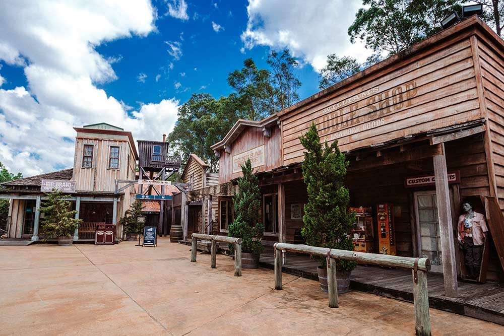 warner-bros-movie-world-gold-coast-wild-west - Londoner In Sydney warner-bros-movie-world-gold-coast-wild-west
