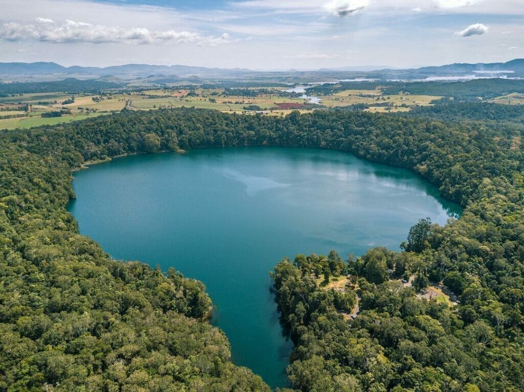 lake-barrine-atherton-tablelands - Londoner In Sydney lake-barrine-atherton-tablelands