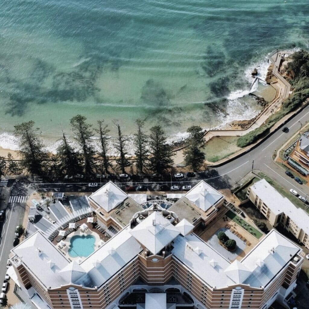 Crowne Plaza Hotel - A World Unfiltered - Londoner In Sydney