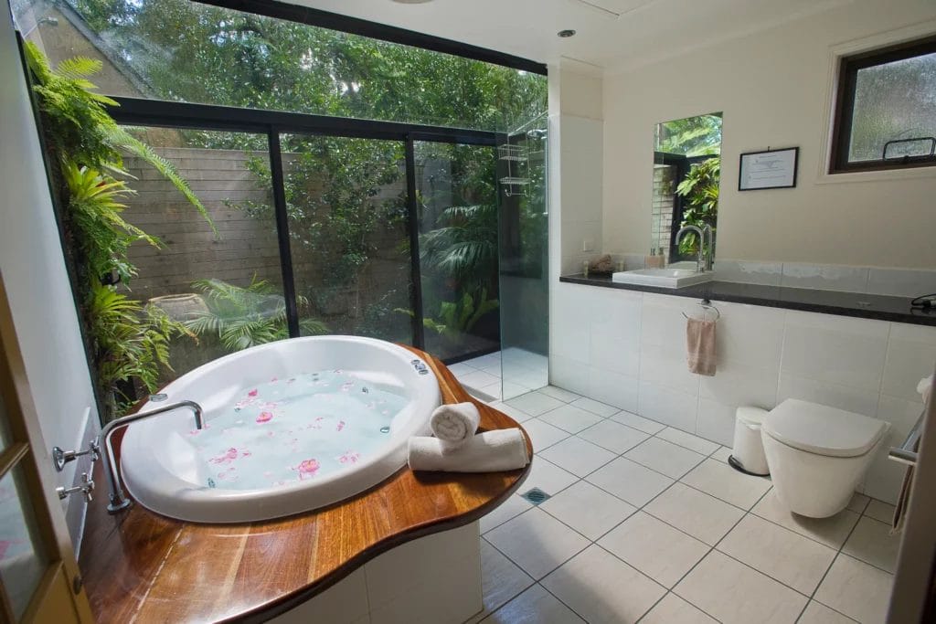 witches-falls-cottages-mount-tamborine - Londoner In Sydney witches-falls-cottages-mount-tamborine