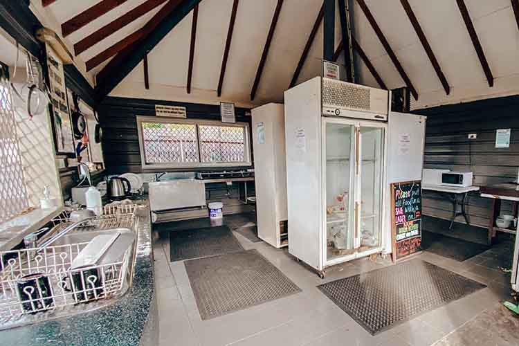 base-magnetic-island-kitchen