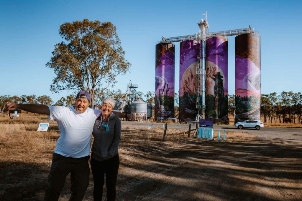 monto-silo-art-trail-three-moons-silo - Londoner In Sydney monto-silo-art-trail-three-moons-silo
