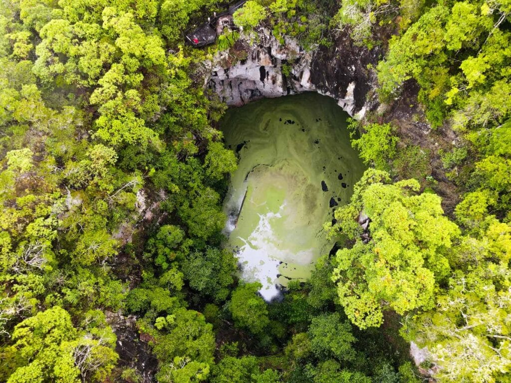 hypipamee-crater-atherton-tablelands