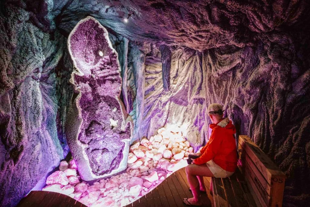 crystal-caves-atherton