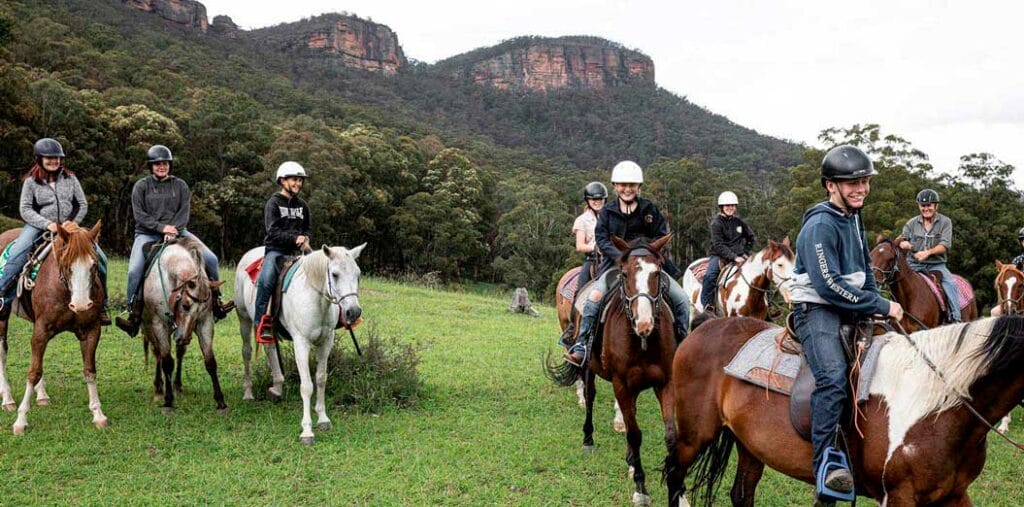 horse-riding-megalong-valley