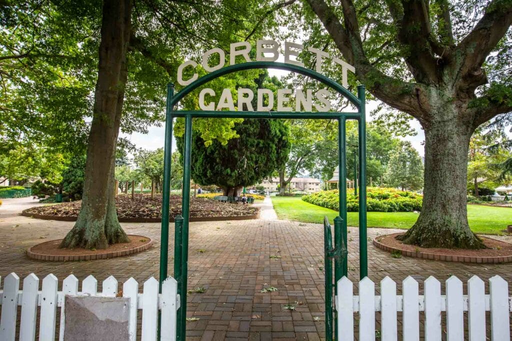 corbett-gardens-bowral - Londoner In Sydney corbett-gardens-bowral