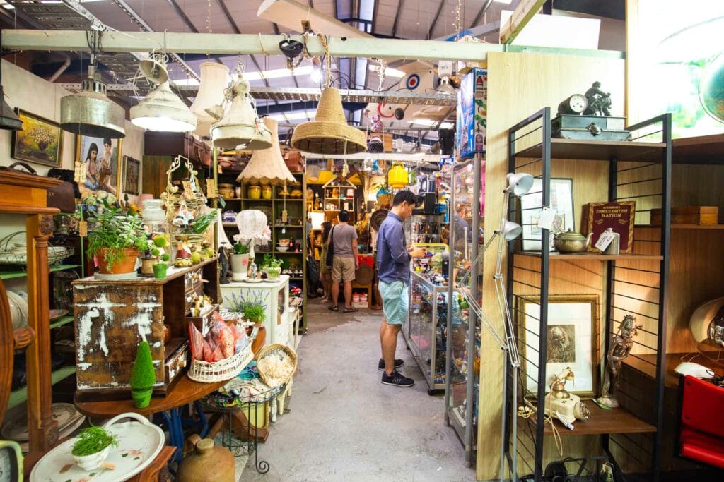 things-to-do-in-sydney-in-the-rain-mitchell-road-antiques
