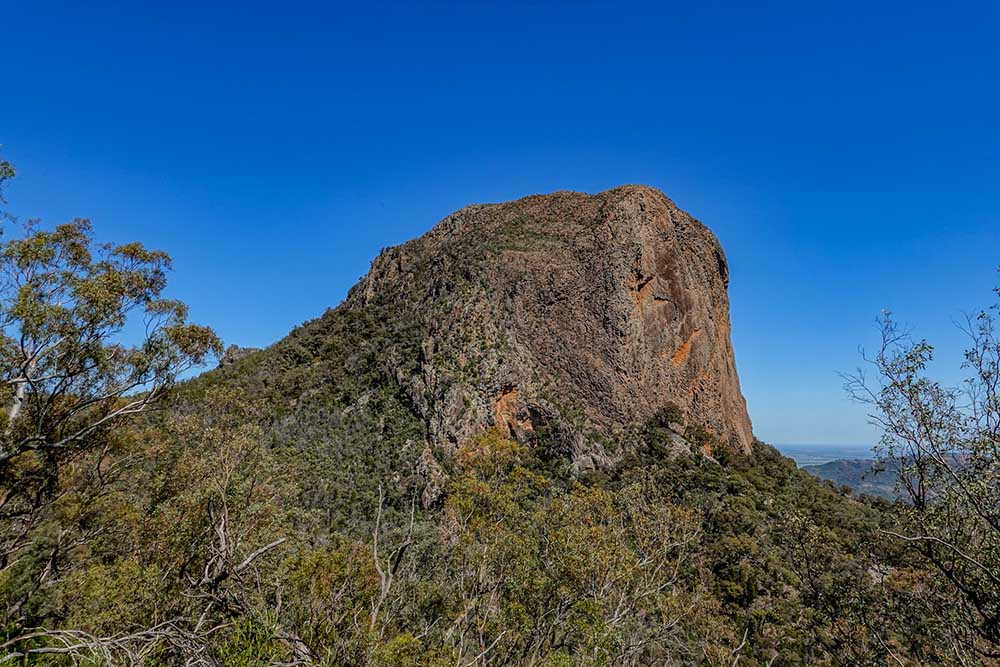 Bluff-Mountai-warrumbungles