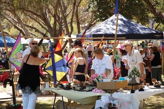 horseshoe-bay-markets-magnetic-island - Londoner In Sydney