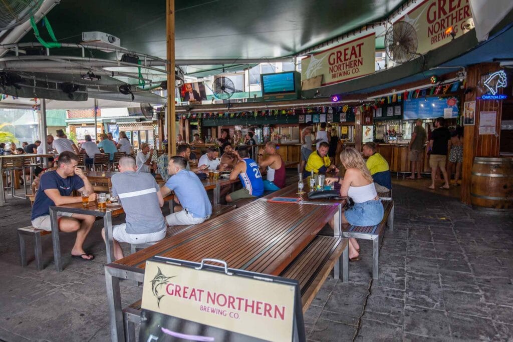 great-northern-hotel-airlie-beach-2 - Londoner In Sydney great-northern-hotel-airlie-beach-2