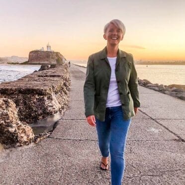 the-breakwall-newcastle-nsw