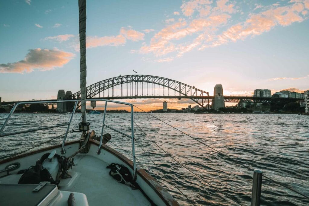 whale-watching-tour-sydney